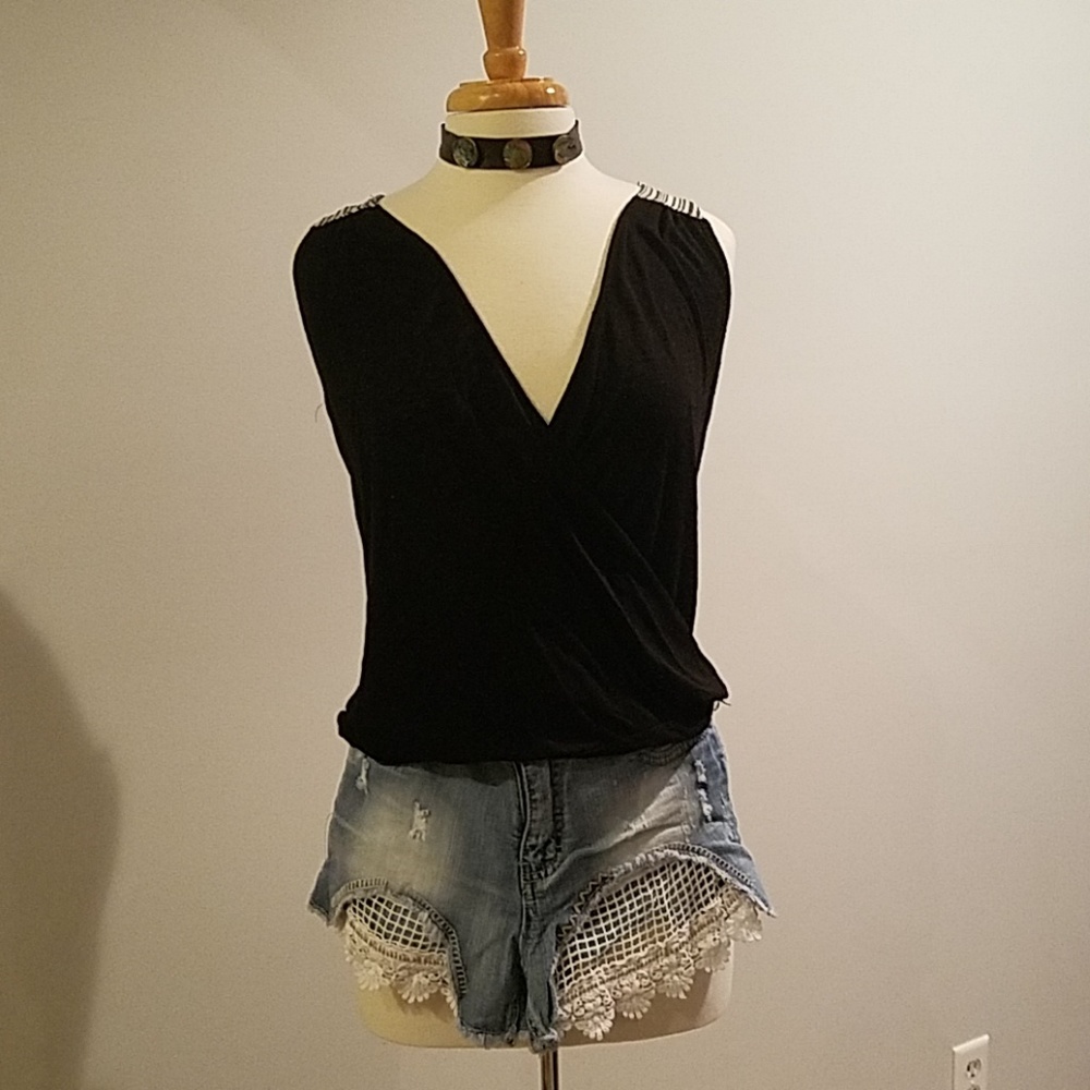 New Black top size XS